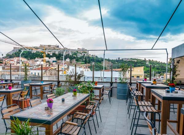 Rooftop bar Couleur Locale in Athens