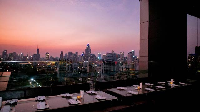 Rooftop bar Long Table in Bangkok
