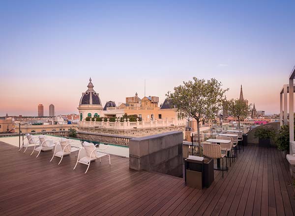 Rooftop bar Rooftop at Ohla Barcelona in Barcelona
