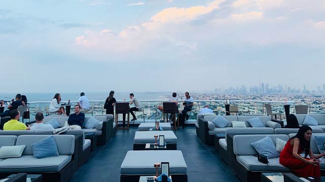 Rooftop bar Uptown Bar in Dubai