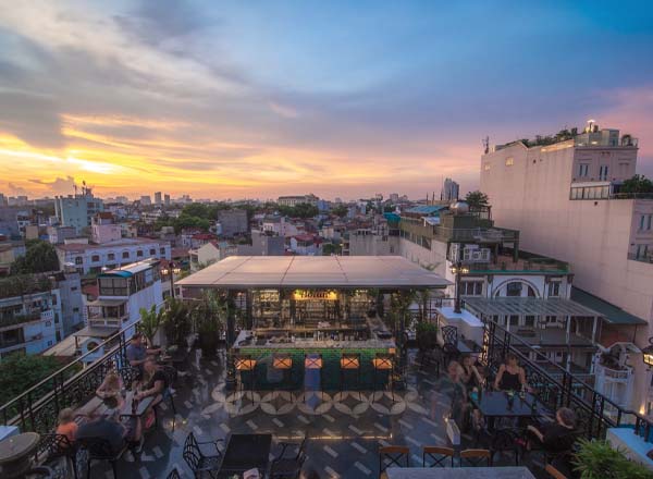 Rooftop bar Botan Bar & Dine in Hanoi