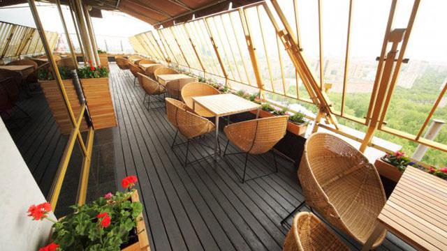 Rooftop bar Moscow Sky Lounge in Moscow