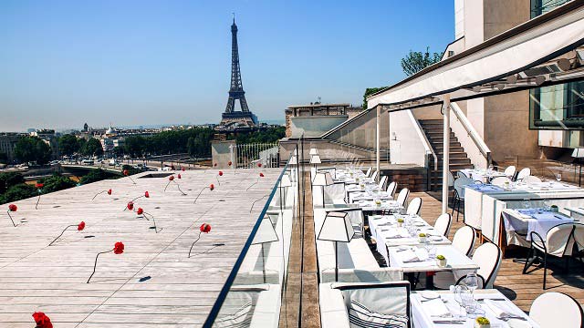 Rooftop bar Maison Blanche in Paris