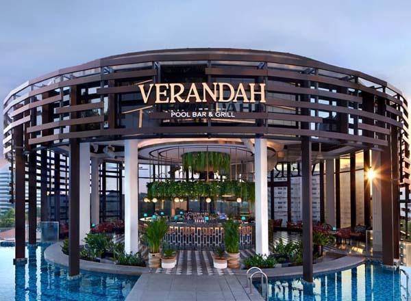 Rooftop bar Verandah at Momentus Hotel Alexandra in Singapore