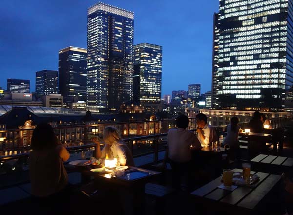 Rooftop bar Marunouchi House in Tokyo