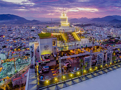 11 Best Rooftop Bars in Vietnam