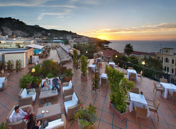 Belmond Hotel Caruso - Rooftop bar in Amalfi Coast