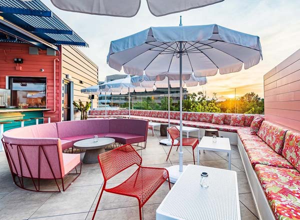 Rooftop bar Buena Vida Gastrolounge in Arlington