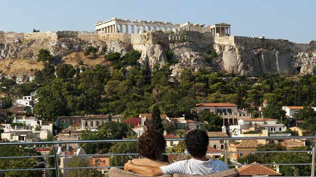 Rooftop bar Roof Garden Snack Bar at Plaka Hotel in Athens