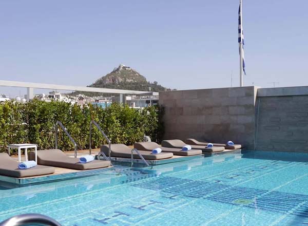 Rooftop bar Metropolis Roof Garden in Athens