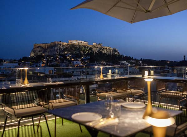 Rooftop bar Elysium Rooftop Dining & Cocktails in Athens