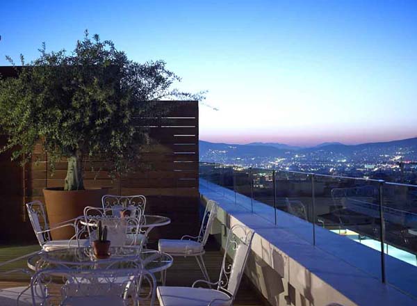Rooftop bar Art Lounge at NEW in Athens