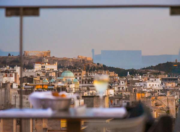 Rooftop bar Hotel Novotel Athenes in Athens