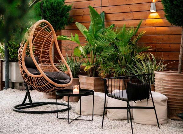 Rooftop bar Retiré at ERGON House in Athens
