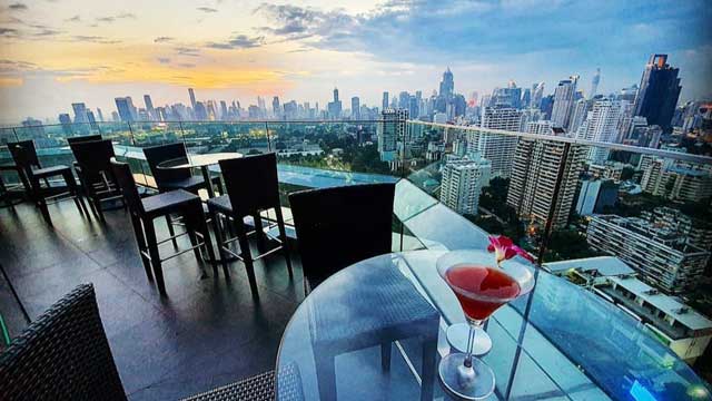 Rooftop bar Long Table in Bangkok