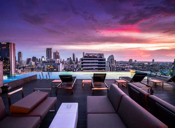Rooftop bar AkaAza Bar at Amara Bangkok Hotel in Bangkok
