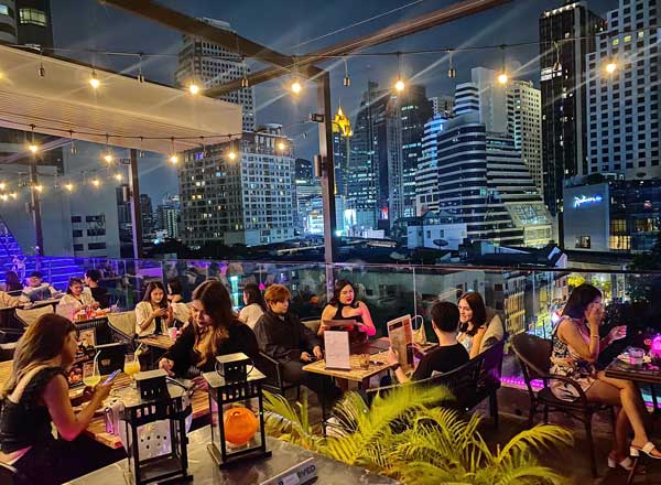 flashback-rooftop-bar-rooftop-bar-in-bangkok-the-rooftop-guide
