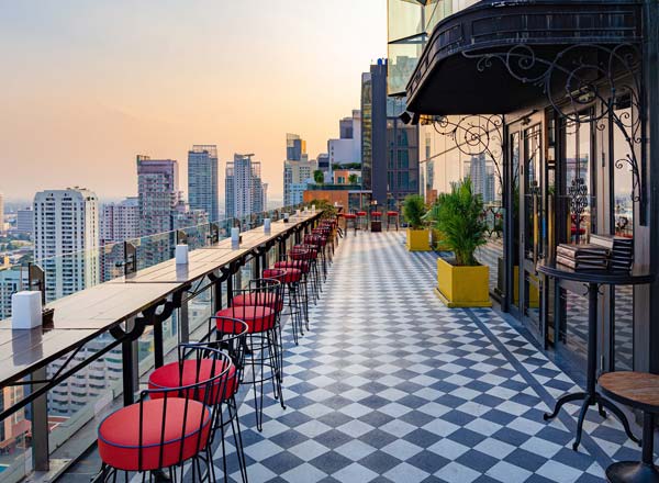 Rooftop bar Mojjo Rooftop Lounge & Bar in Bangkok
