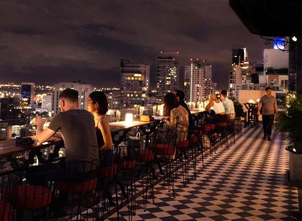 Bar en la azotea Mojjo Rooftop Lounge and Bar en Bangkok