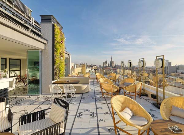 Rooftop bar Atik Terrace at H10 Cubik in Barcelona