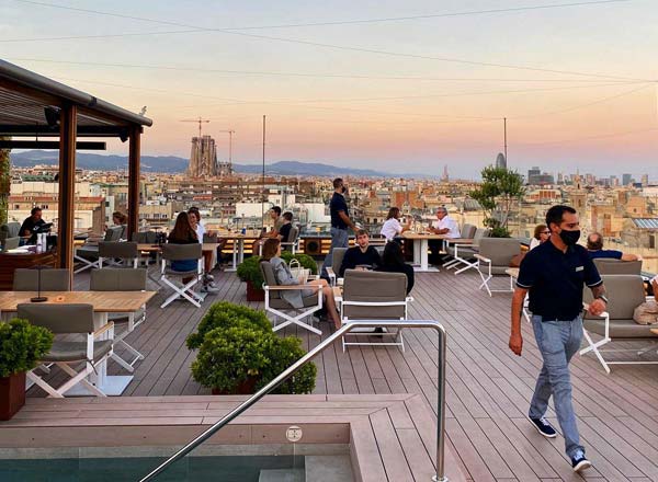 Rooftop bar La Dolce Vitae en Majestic Hotel en Barcelona