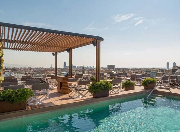 Rooftop bar La Dolce Vitae en Majestic Hotel en Barcelona