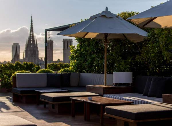 Rooftop bar La Isabela at Hotel 1898 in Barcelona