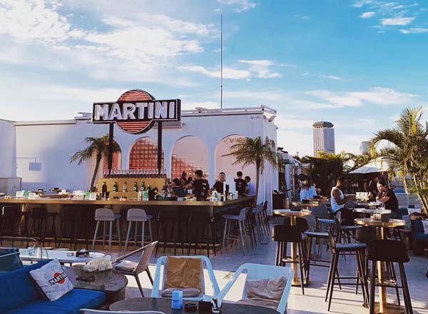 Rooftop bar Terrazza Martini in Beijing