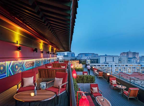 Rooftop bar Yun Summer Lounge in Beijing