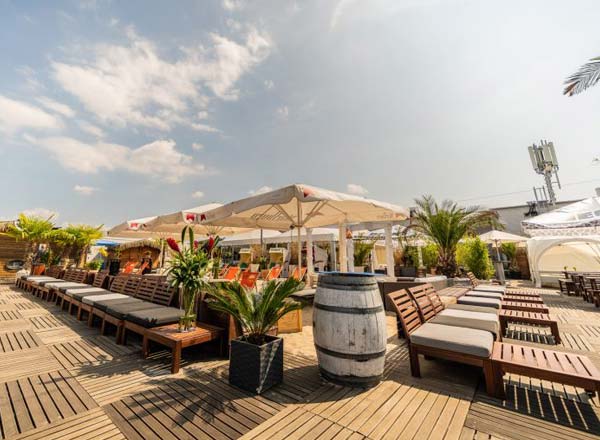 Bar en la azotea Deck 5 en Berlín