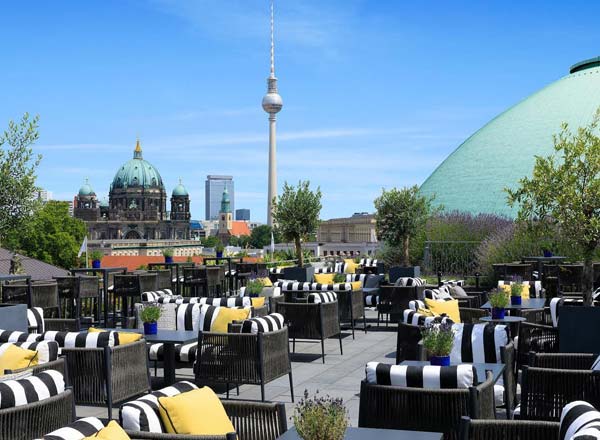 Rooftop bar The Rooftop Terrace at Hotel de Rome in Berlin