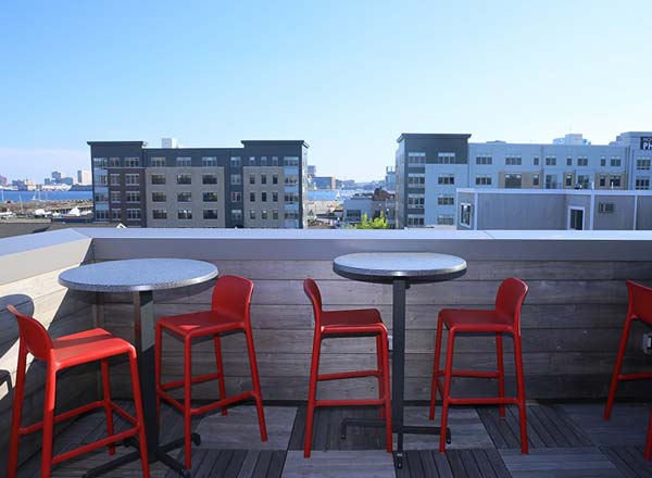 Bar en la azotea TopDeck en Cunard Tavern en Boston