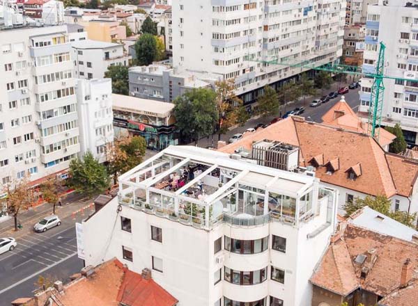 Rooftop bar SkyBar Dorobanti in Bucharest