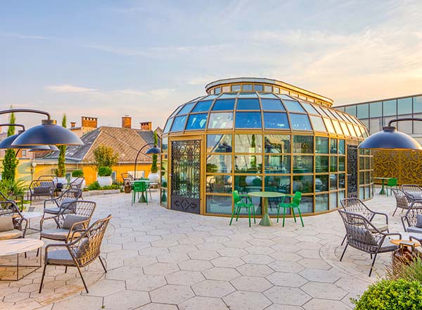 Rooftop bar feNNen Skybar in Budapest