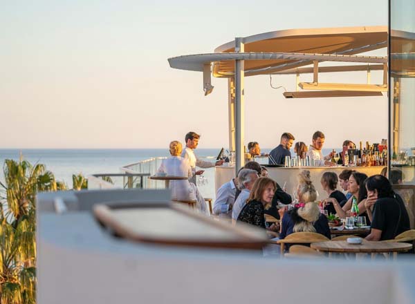 Rooftop bar Belle Plage Rooftop in Cannes