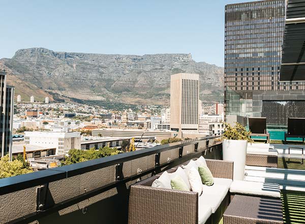 Rooftop bar Harald's Bar & Terrace at Park Inn by Radisson in Cape Town