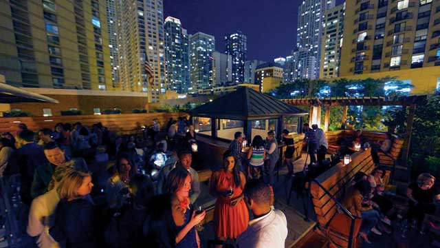 Rooftop bar Zed451 in Chicago