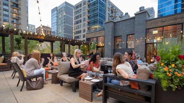 Rooftop bar Zed451 in Chicago