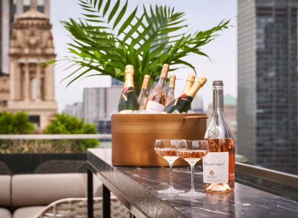 Rooftop bar Château Carbide in Chicago
