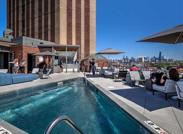 Rooftop bar The Robey in Chicago