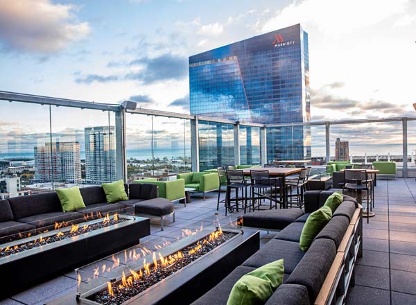 Devereaux Rooftop Bar In Chicago The Rooftop Guide - Bank2home.com