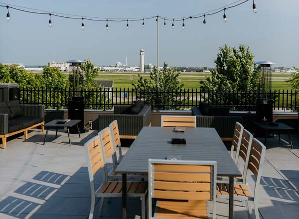 Rooftop bar Altitude Rooftop at The Aviator in Cleveland