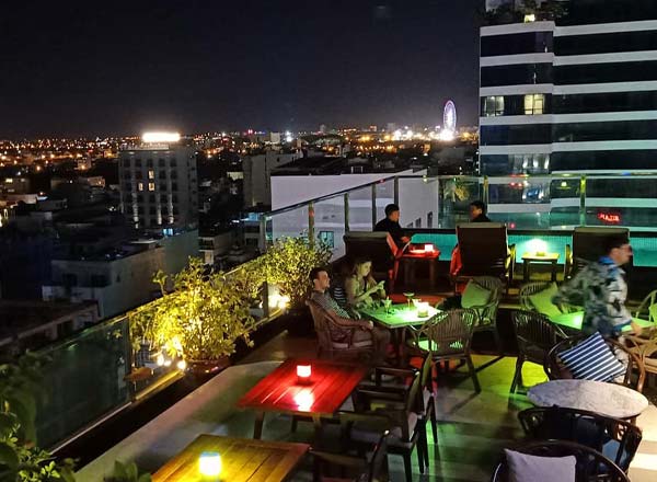 Rooftop bar Marine Sky Bar in Da Nang
