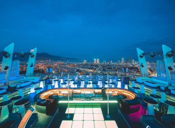 Rooftop bar Sky36 in Da Nang