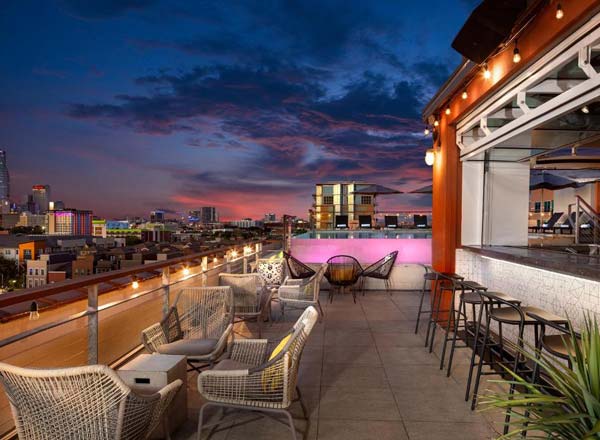 Bar en la azotea Gallery Rooftop Lounge en Dallas