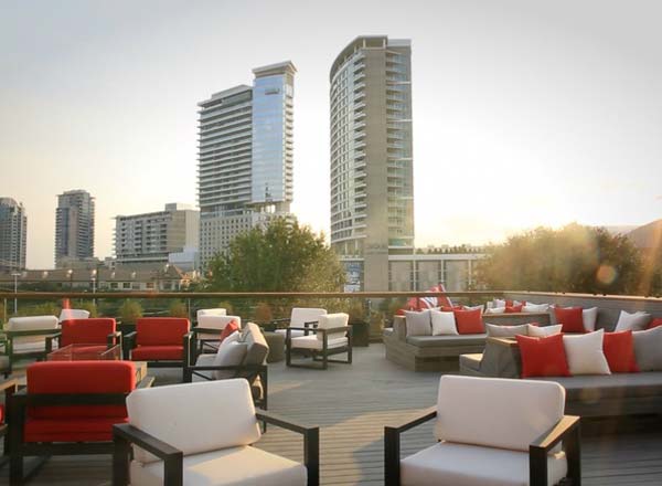 Rooftop bar Happiest Hour in Dallas
