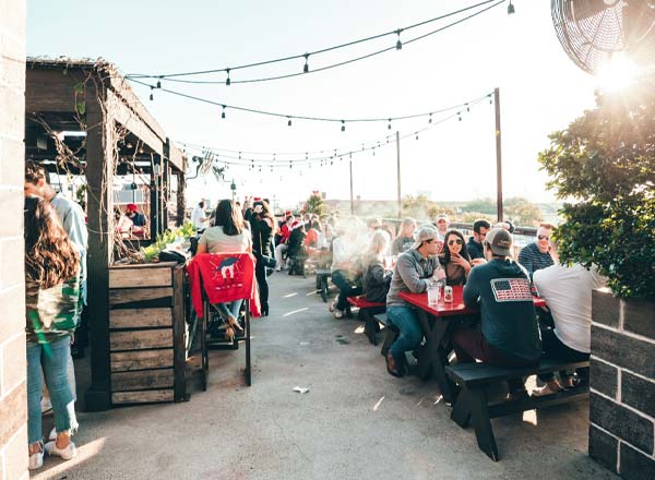 Rooftop bar HG Sply Co. in Dallas