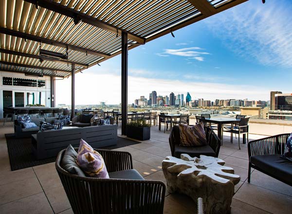 Rooftop bar Upside West Village in Dallas
