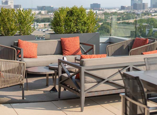 Rooftop bar Upside West Village in Dallas