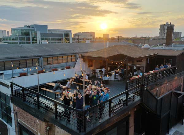 Rooftop bar Atwater Brewery in Detroit